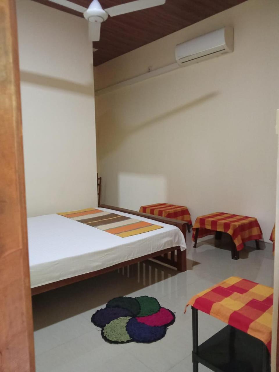 Udesh Guest Hotel Polonnaruwa Quarto foto